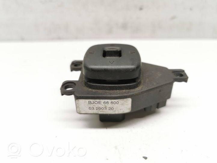 Mazda Premacy Interruptor del espejo lateral BJOE66600