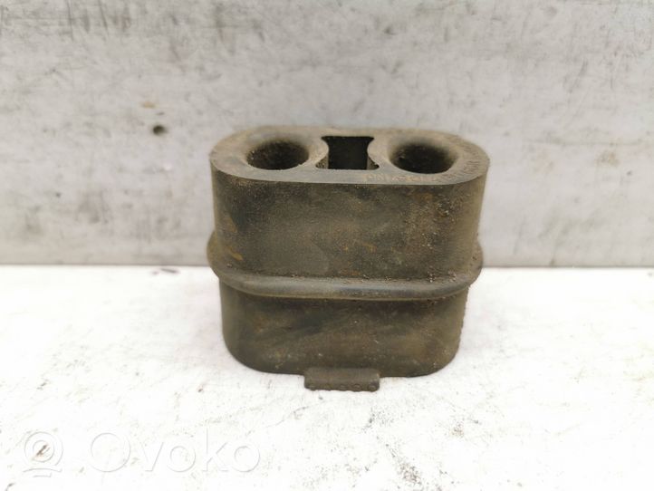 Opel Astra G Staffa/supporto di montaggio della marmitta 90466668