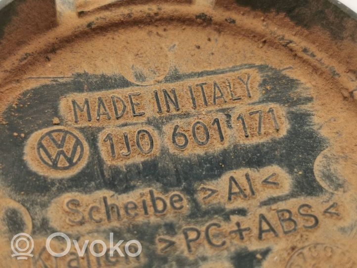 Volkswagen Polo IV 9N3 Radnabendeckel Felgendeckel original 1J0601171