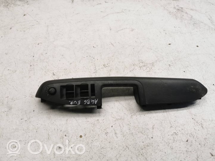 Audi A4 S4 B6 8E 8H Support bouton lève vitre porte avant 8e1867171