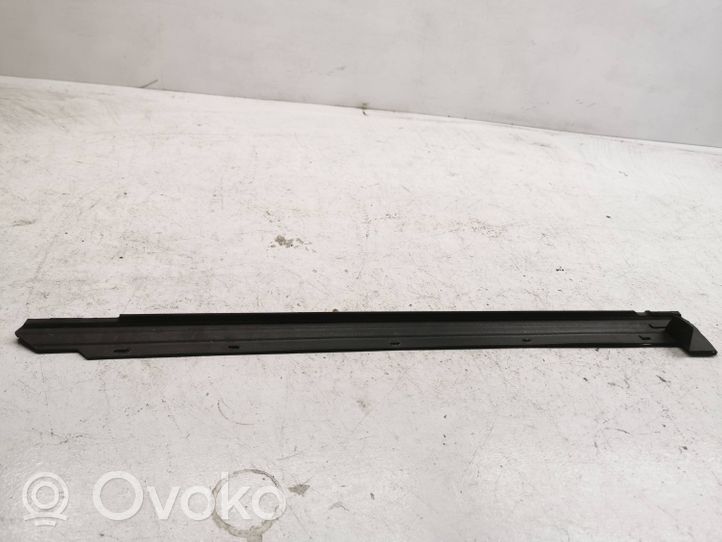 Audi A4 S4 B5 8D Listwa / Uszczelka szyby drzwi tylnych 8d0853763