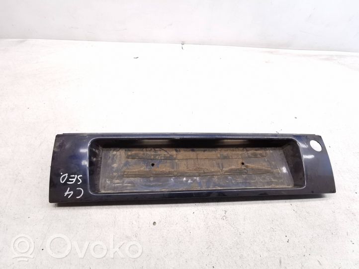 Audi A6 S6 C4 4A Apdaila galinio dangčio 4A5853465D