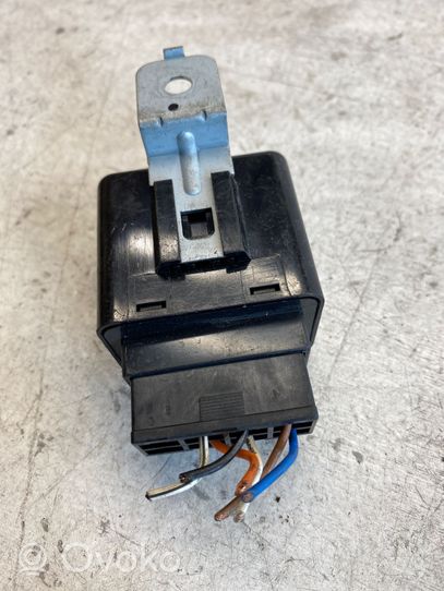 Hyundai Santa Fe Window wiper relay 954202b500