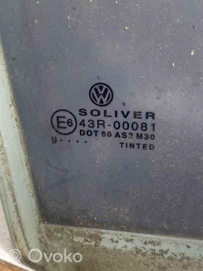 Volkswagen PASSAT B5 Takaoven ikkunalasi 43R00081