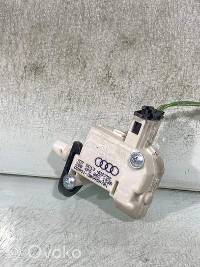Audi A6 Allroad C6 Motorino del tappo del serbatoio del carburante 4f0862153b
