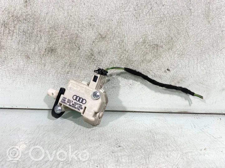 Audi A6 Allroad C6 Motorino del tappo del serbatoio del carburante 4f0862153b