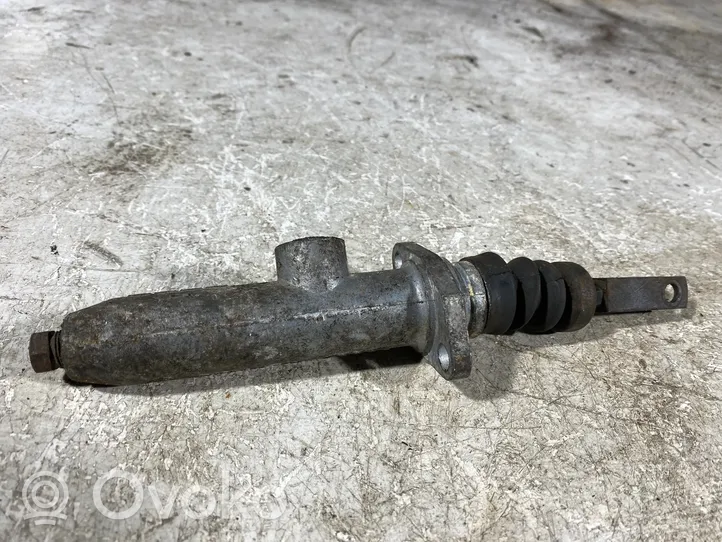 Audi 80 90 S2 B4 Główny cylinder sprzęgła 893721401b