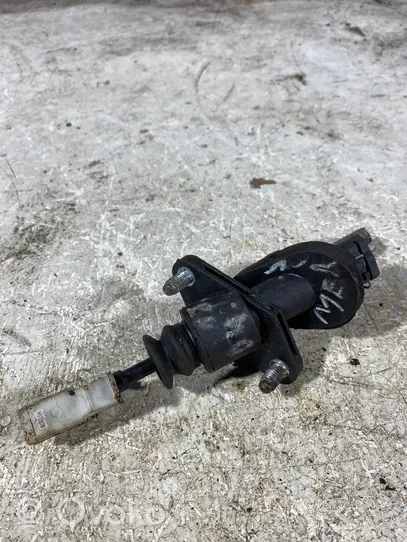 Opel Meriva A Clutch master cylinder 