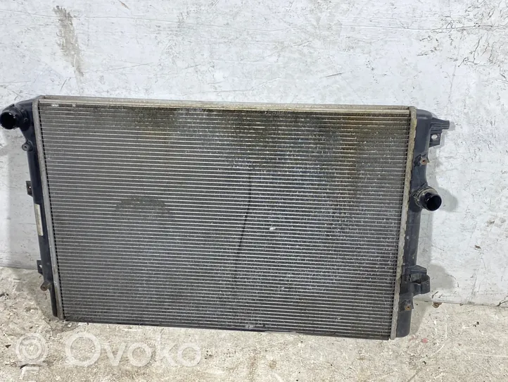 Volkswagen Tiguan Radiateur de refroidissement 5n0121253f