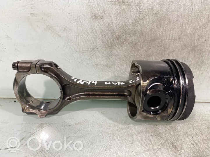 Mitsubishi Outlander Piston with connecting rod 4n14