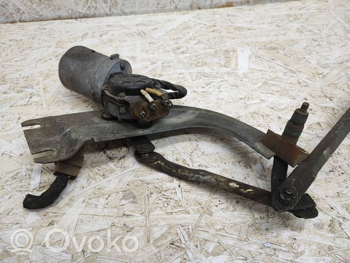 Lada Niva Front wiper linkage and motor 