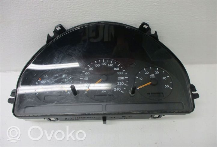 Mercedes-Benz ML W163 Tachimetro (quadro strumenti) A1635407611