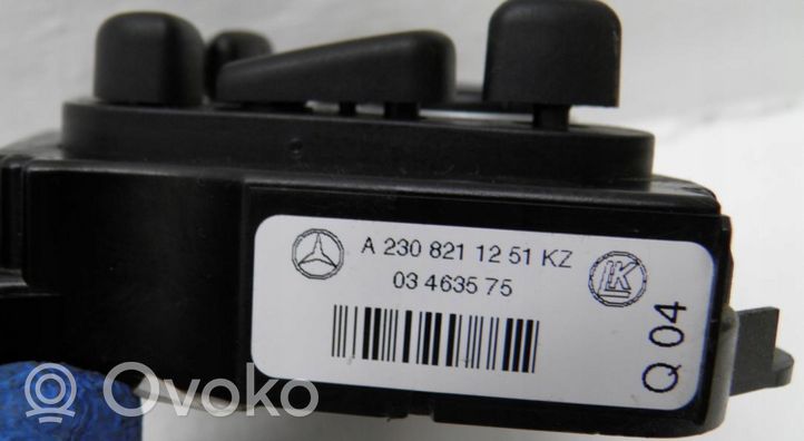Mercedes-Benz SL AMG R230 Istuimen säädön kytkin A2308211251