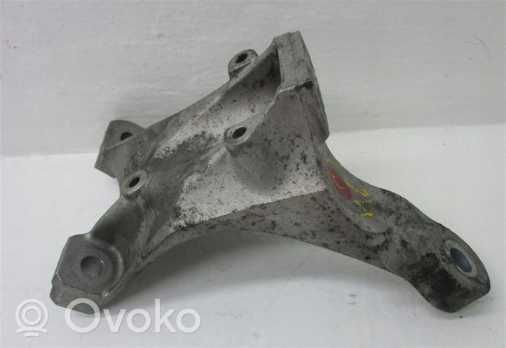 Audi RS4 B7 Support, suspension du moteur 8E0199307AD