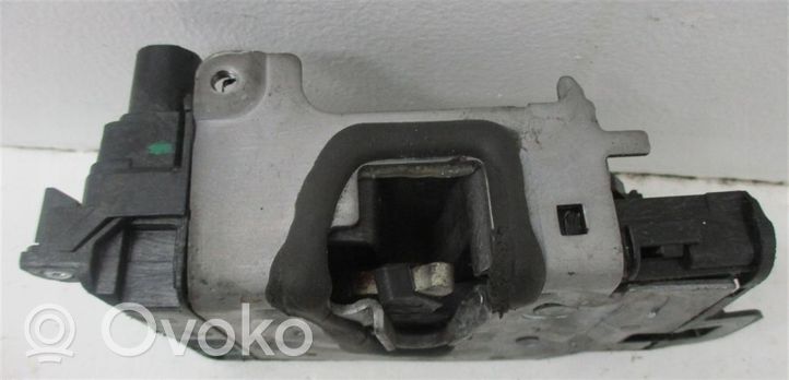 Mercedes-Benz Vito Viano W447 Zamek drzwi przednich A4477200035