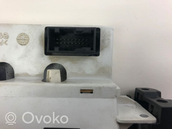 Peugeot 406 Monitori/näyttö/pieni näyttö 9638358677A