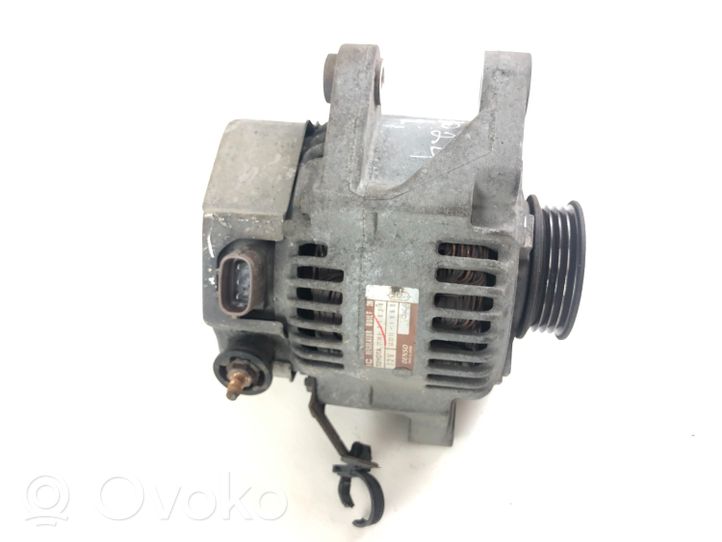 Toyota Yaris Verso Generatore/alternatore 2706021020