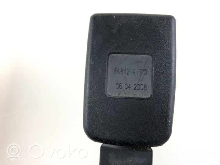 Nissan Primera Boucle de ceinture de sécurité avant 86842AV700