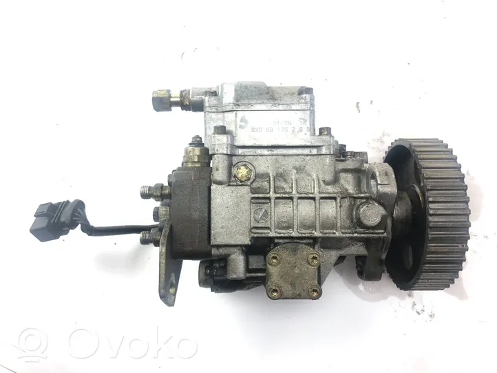 Volkswagen PASSAT B5 Polttoaineen ruiskutuksen suurpainepumppu 028130115