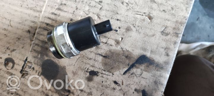 Mercedes-Benz E W213 Oil pressure sensor A6541800115