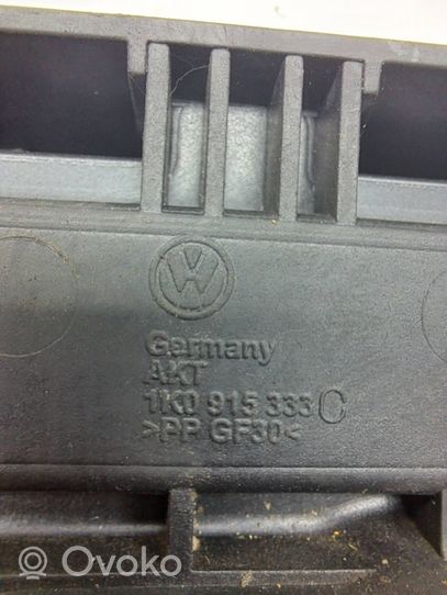 Volkswagen Golf V Boîte de batterie 1K0915333C
