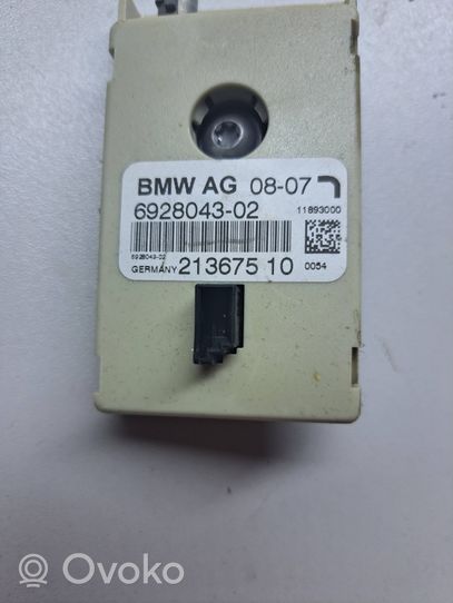 BMW 5 E60 E61 Wzmacniacz anteny 6928043