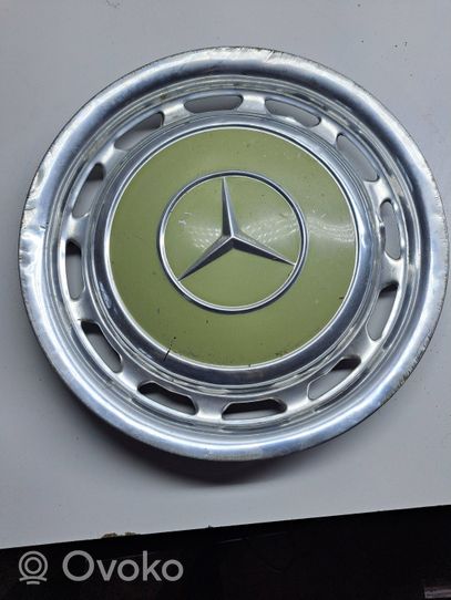 Mercedes-Benz W123 R 14 riteņa dekoratīvais disks (-i) 