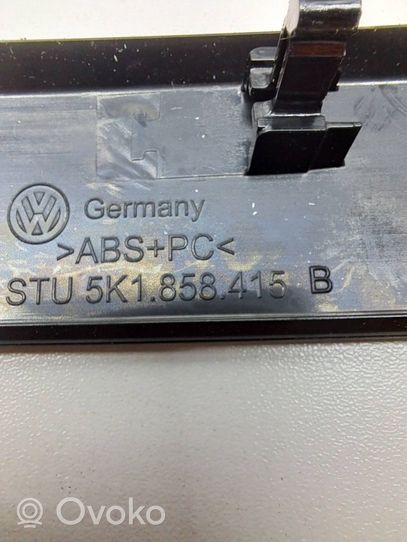 Volkswagen Golf VI Kojelaudan hansikaslokeron lista 5K1858415B