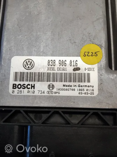 Volkswagen Transporter - Caravelle T5 Sterownik / Moduł ECU 038906016