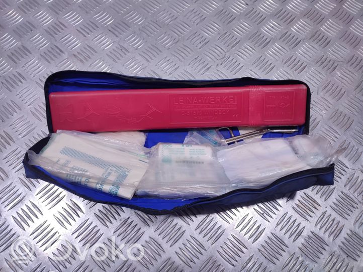 Seat Ibiza III (6L) First aid kit 