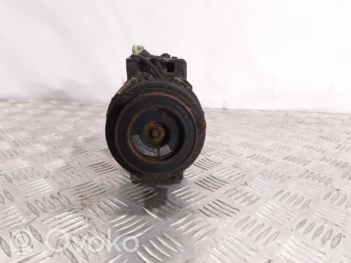 BMW 5 E39 Compresor (bomba) del aire acondicionado (A/C)) 447220