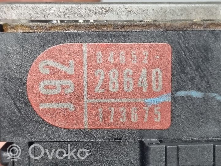 Toyota Previa (XR30, XR40) II Manetka / Przełącznik wycieraczek 8465228640