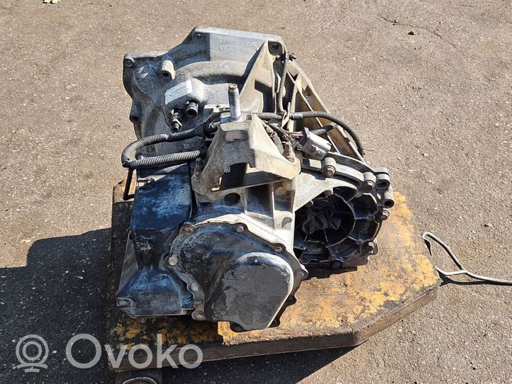 Ford Focus Mechaninė 5 pavarų dėžė 98WT7F096AB