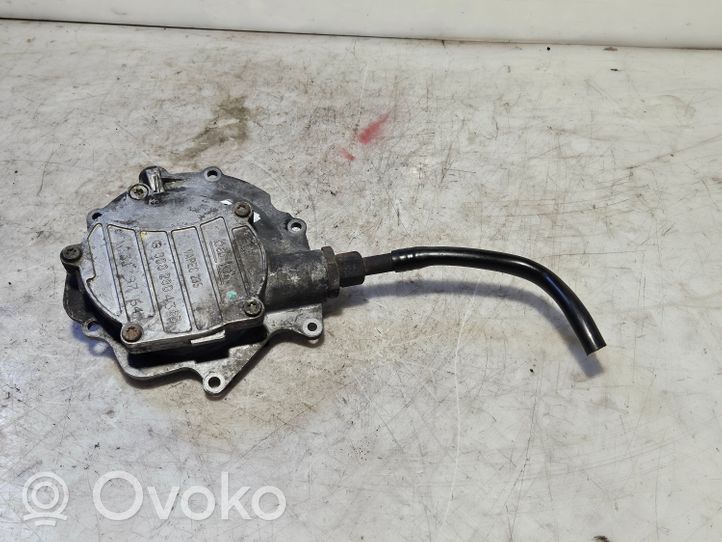 Mercedes-Benz Sprinter W901 W902 W903 W904 Alipainepumppu 0002304365