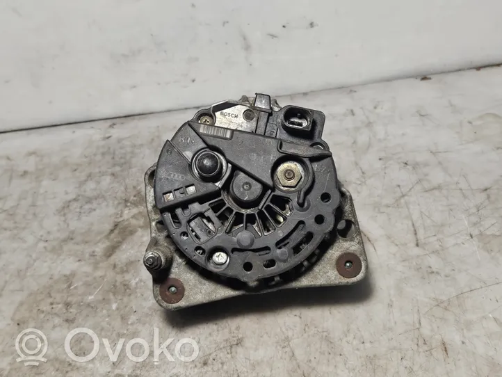 Volkswagen Golf V Generatore/alternatore 037903025F