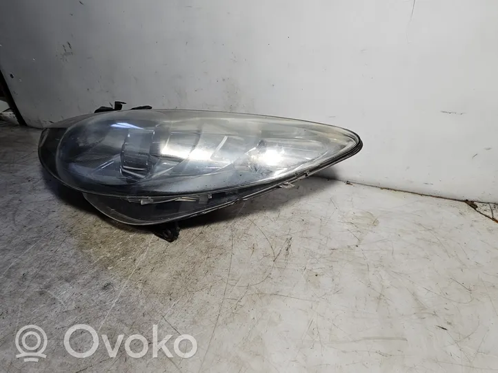 Peugeot 307 Lampa przednia 9681834880