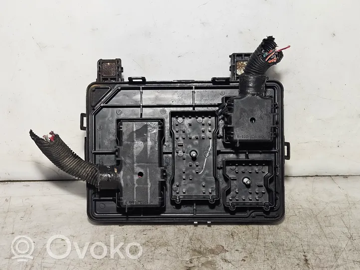 Chevrolet HHR Fuse box set 15877657