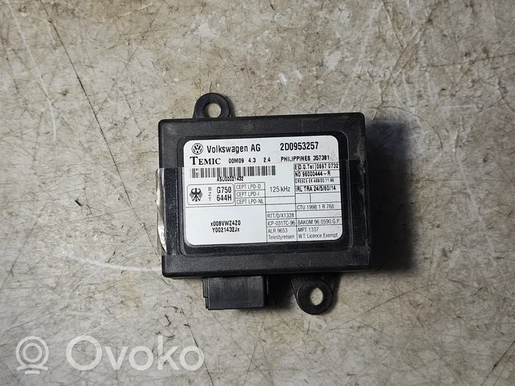 Volkswagen II LT Immobilizer control unit/module 2D0953257