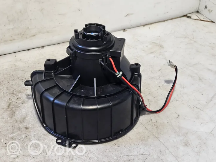 Opel Astra H Heater fan/blower 52421335