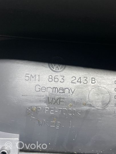 Volkswagen Golf Plus Centrinė konsolė 5M1863243B
