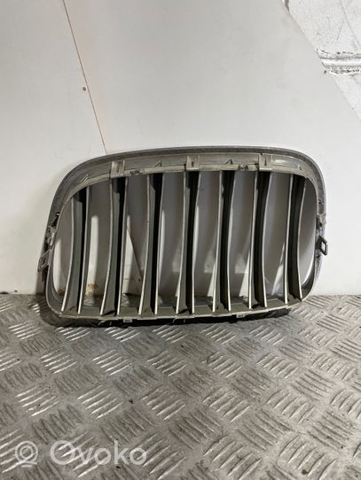 BMW X5 E70 Maskownica / Grill / Atrapa górna chłodnicy 7157688