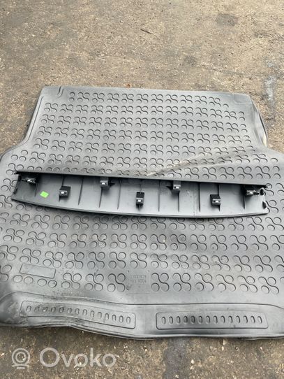 Volkswagen Tiguan Rivestimento superiore del portellone posteriore/bagagliaio 5N0867707B