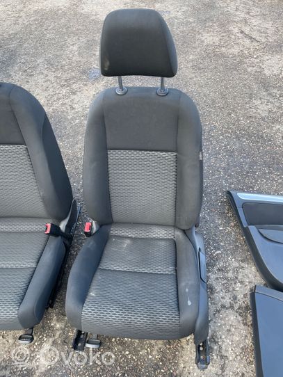 Volkswagen Golf VI Set interni 