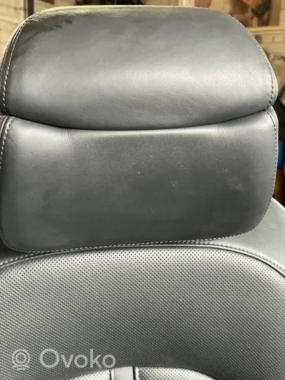 Audi A8 S8 D4 4H Front passenger seat 