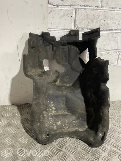 BMW 4 F32 F33 Altra parte del vano motore 8510115