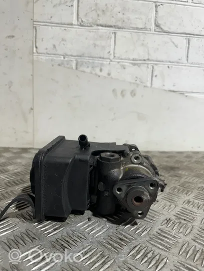 BMW 5 E39 Power steering pump 7691974518