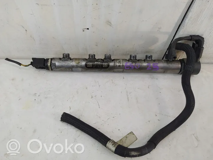 BMW 3 E90 E91 Fuel injector supply line/pipe 