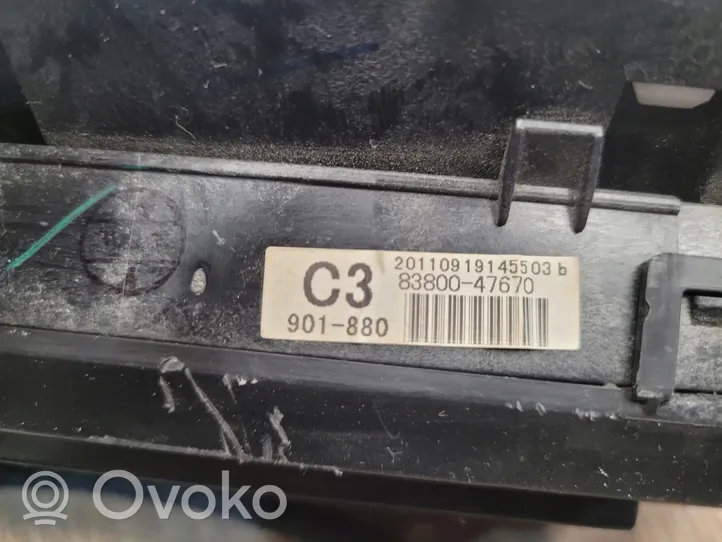 Toyota Prius (XW30) Radio/CD/DVD/GPS-pääyksikkö 