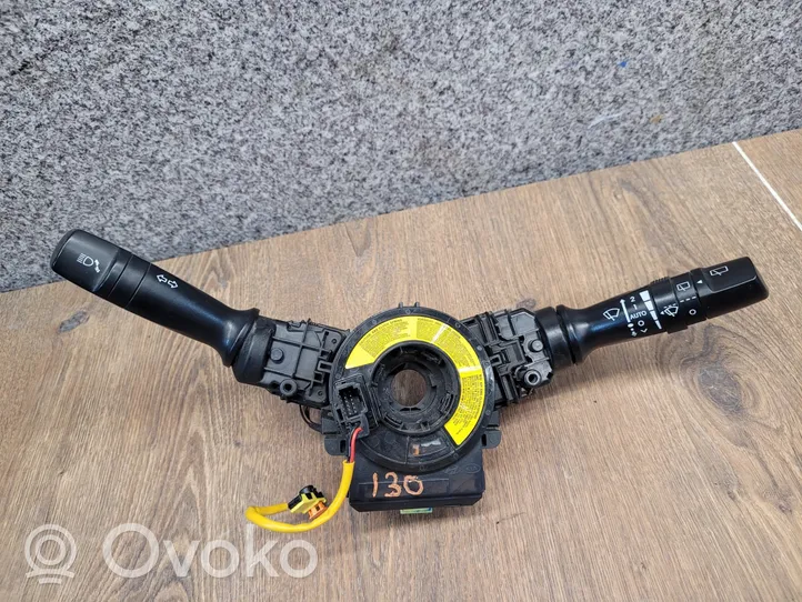 Hyundai i40 Muut kytkimet/nupit/vaihtimet 3C5953513AF