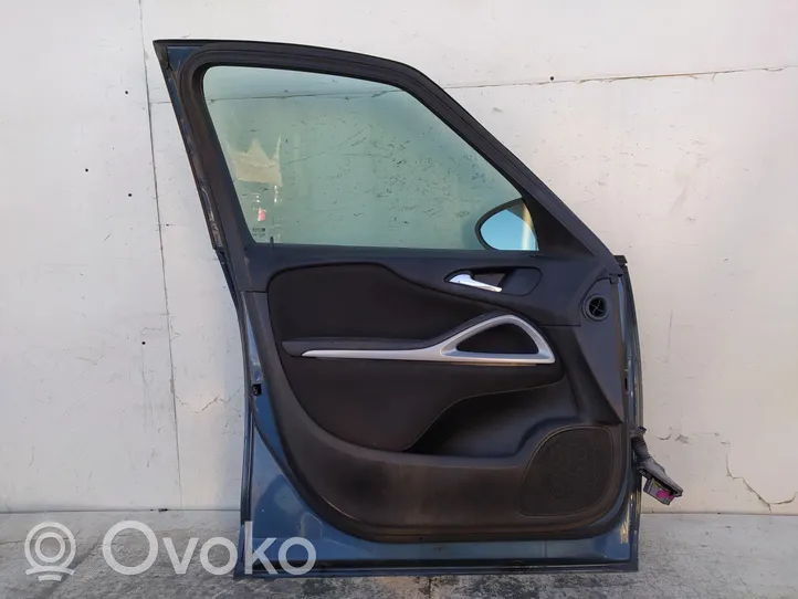 Opel Zafira C Front door 